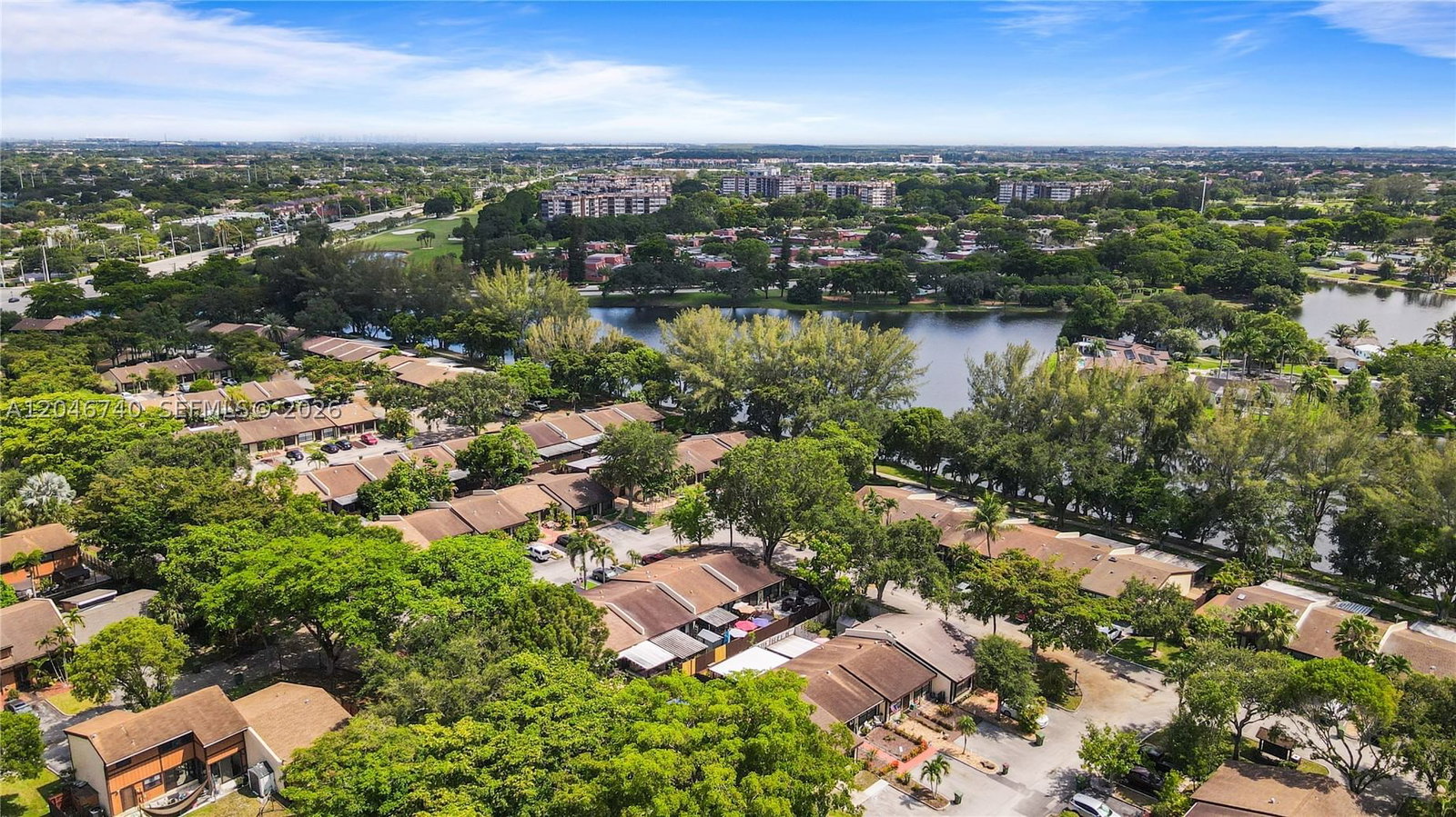 Real estate property located at 10311 Laurel Ct, Broward, Everglades Sugar & Land C, Pembroke Pines, FL
