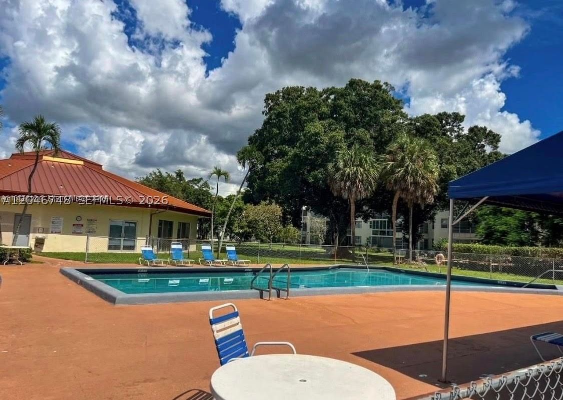 Real estate property located at , Broward, Cypress Chase Condo No 6, Lauderdale Lakes, FL