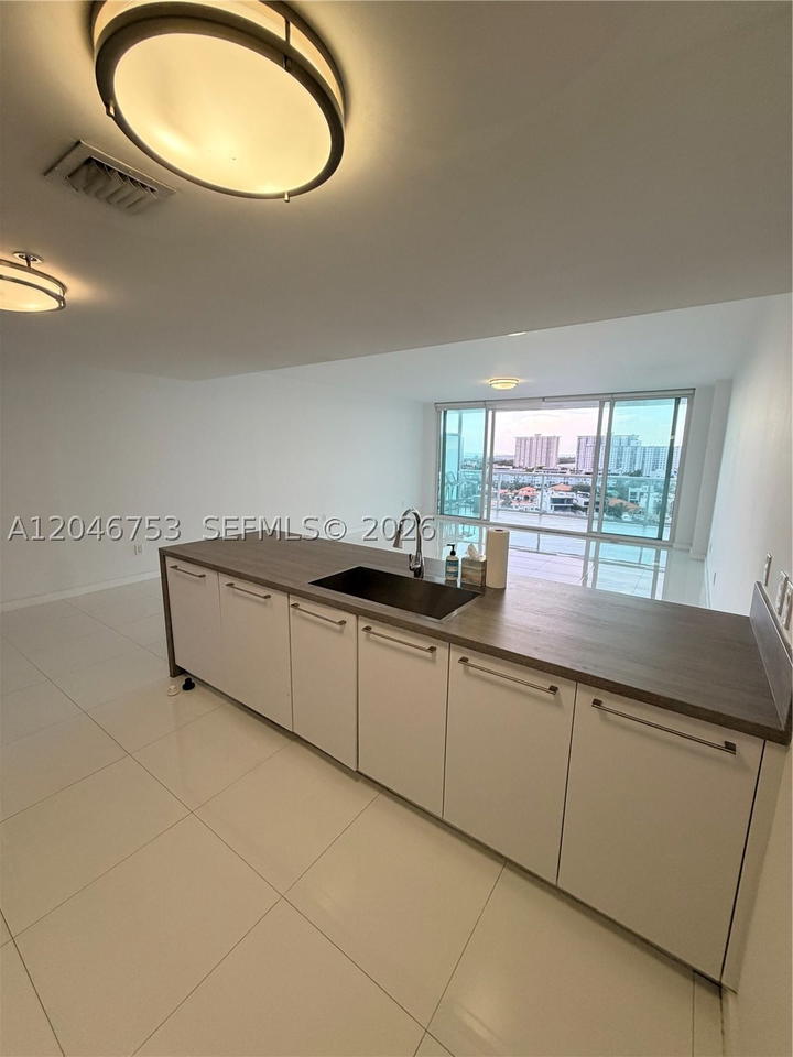 Real estate property located at , Miami-dade, 400 Sunny Isles Condo Wes, Sunny Isles Beach, FL