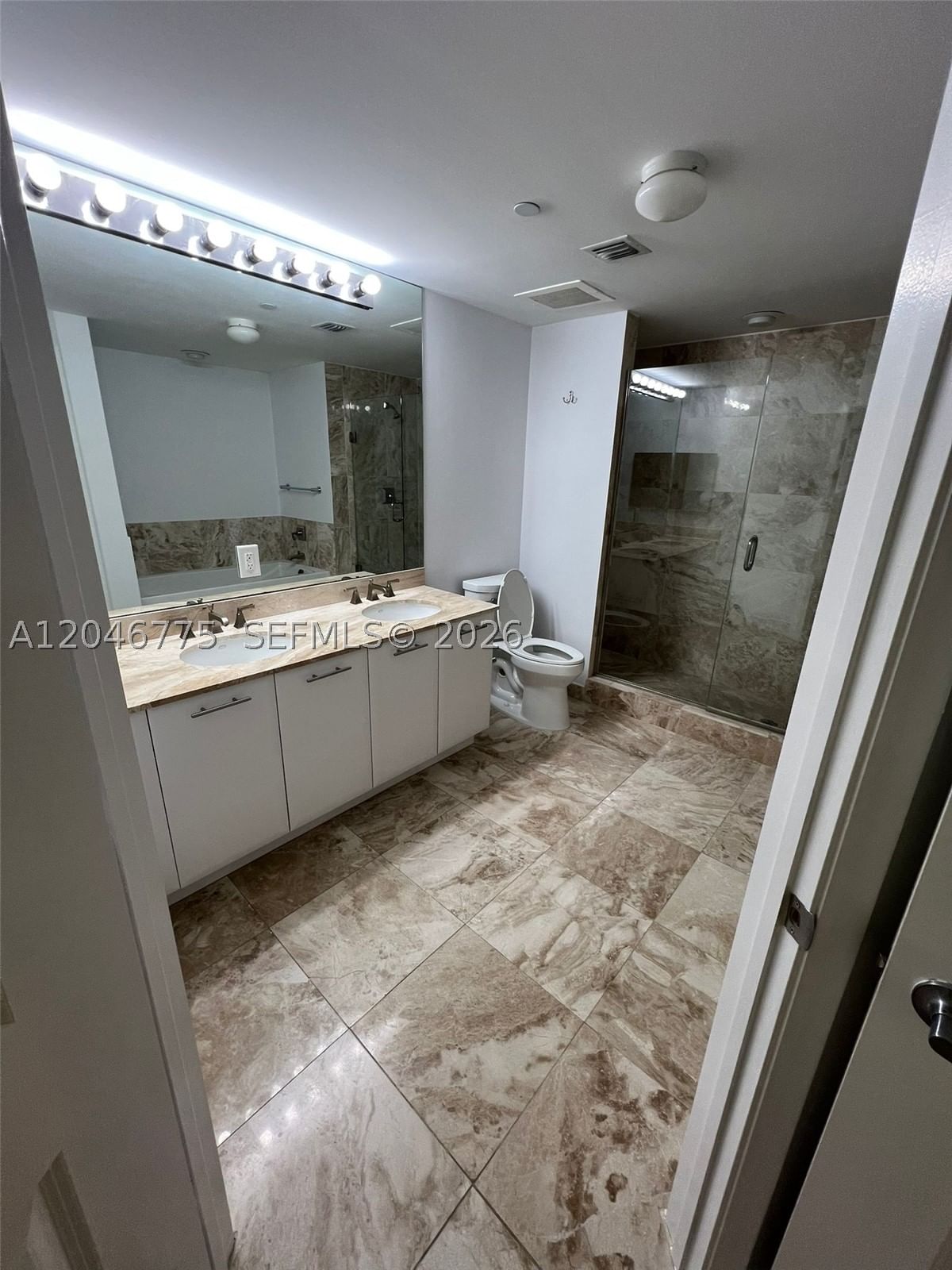 Real estate property located at 510 84th Ave #205, Broward, Veranda Condo, Plantation, FL