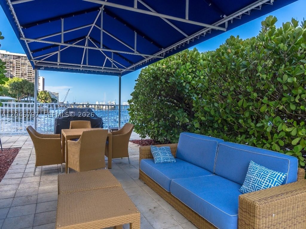 Real estate property located at 2101 Brickell Ave #1501, Miami-dade, Skyline On Brickell Condo, Miami, FL
