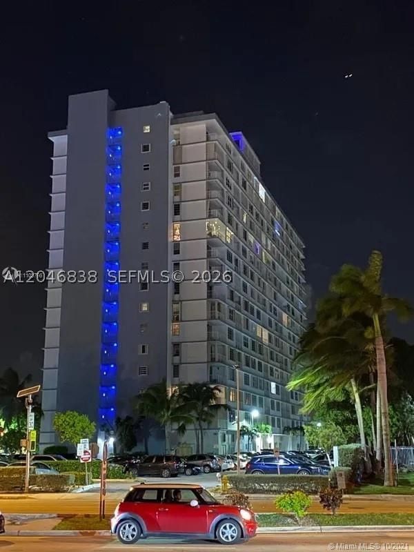 Real estate property located at 1865 79th St Cswy #8K, Miami-dade, Kennedy House, Miami, FL