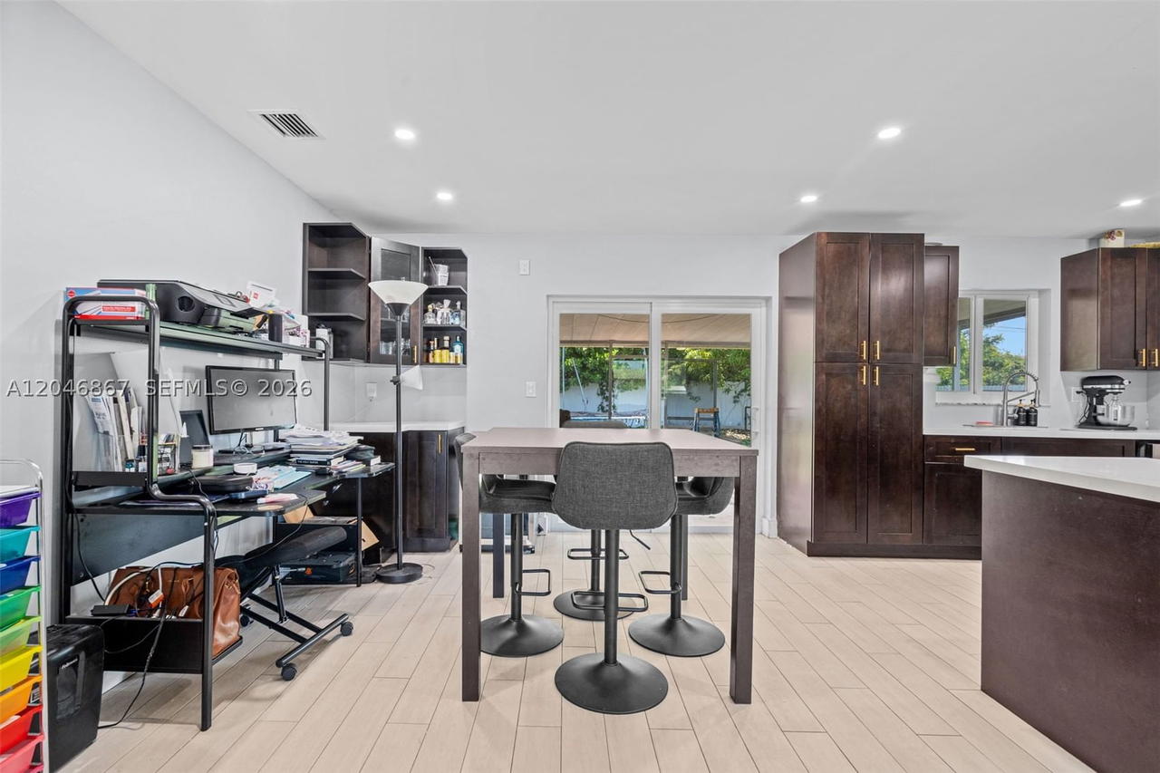 Real estate property located at 16700 102nd Pl, Miami-dade, Samson Highlands, Miami, FL