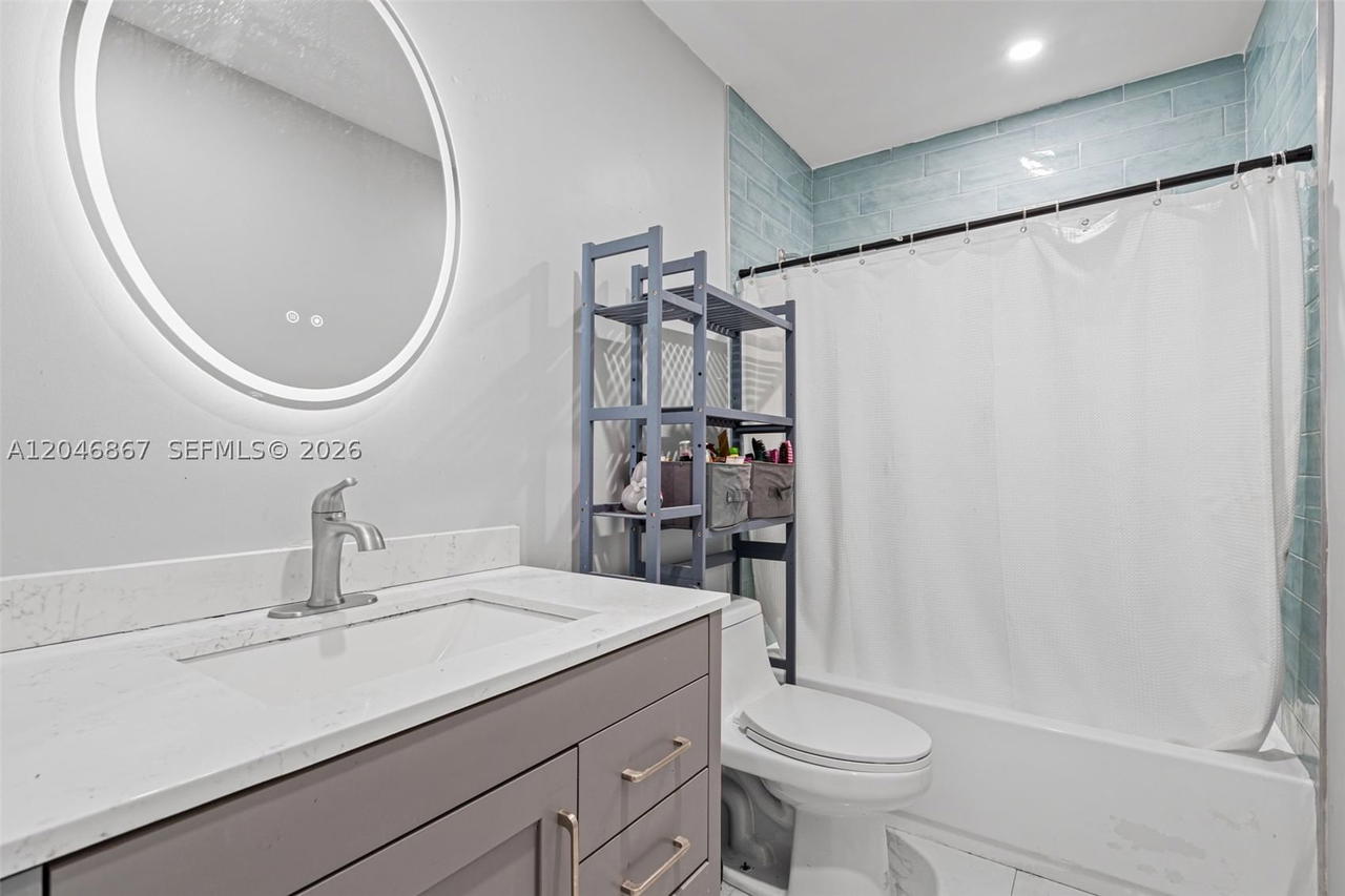 Real estate property located at 16700 102nd Pl, Miami-dade, Samson Highlands, Miami, FL