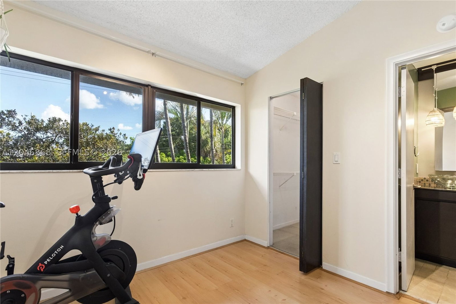 Real estate property located at 3050 Oakland Forest Dr #2008, Broward, Pines Of Oakland Forest W, Oakland Park, FL