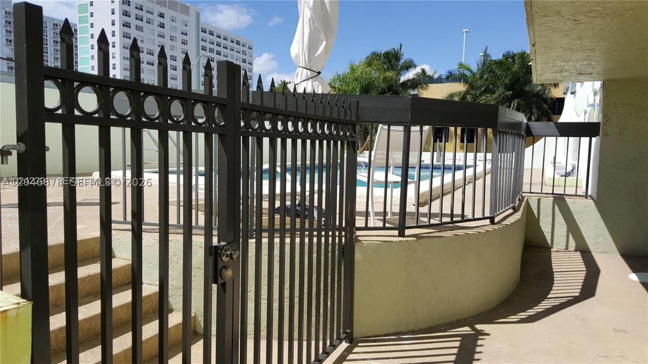 Real estate property located at 1345 West Ave #202, Miami-dade, Golden West Condo, Miami Beach, FL