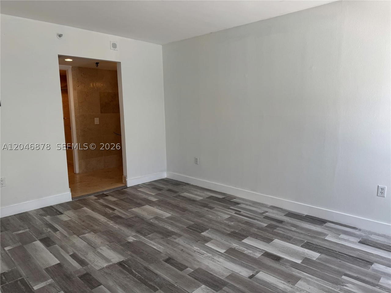 Real estate property located at 1345 West Ave #202, Miami-dade, Golden West Condo, Miami Beach, FL