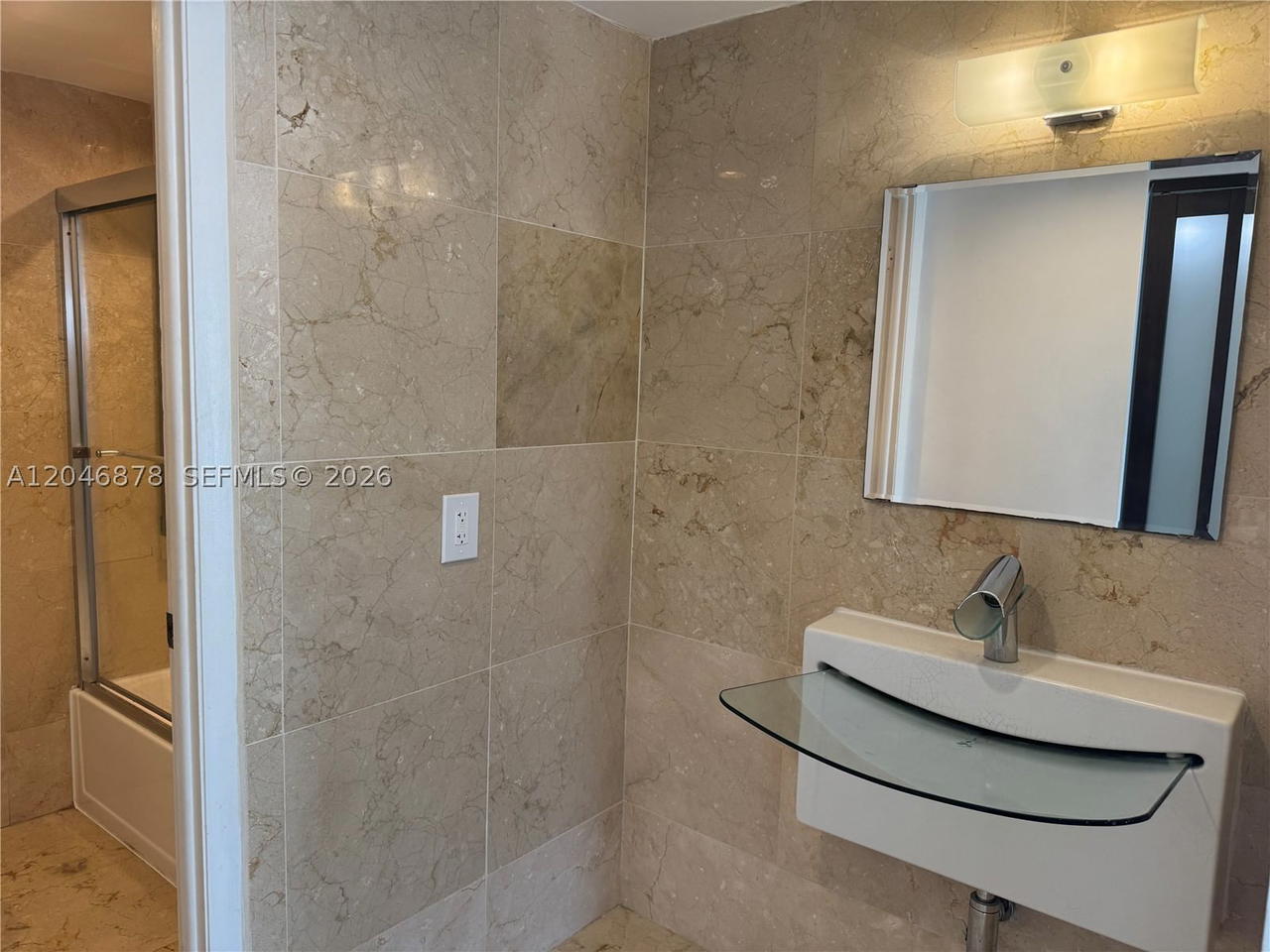Real estate property located at 1345 West Ave #202, Miami-dade, Golden West Condo, Miami Beach, FL