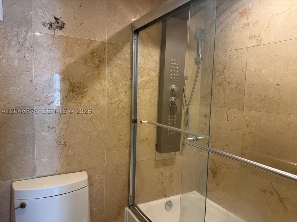 Real estate property located at 1345 West Ave #202, Miami-dade, Golden West Condo, Miami Beach, FL