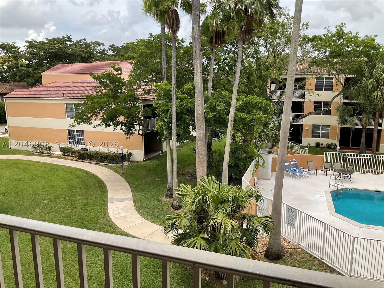 Real estate property located at 8282 24th St #8282, Broward, Coral Springs Estate Town, Coral Springs, FL