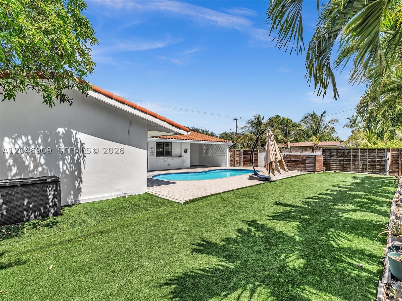 Real estate property located at 19225 18th Ave, Miami-dade, Greyknoll Ests Resub, Miami, FL