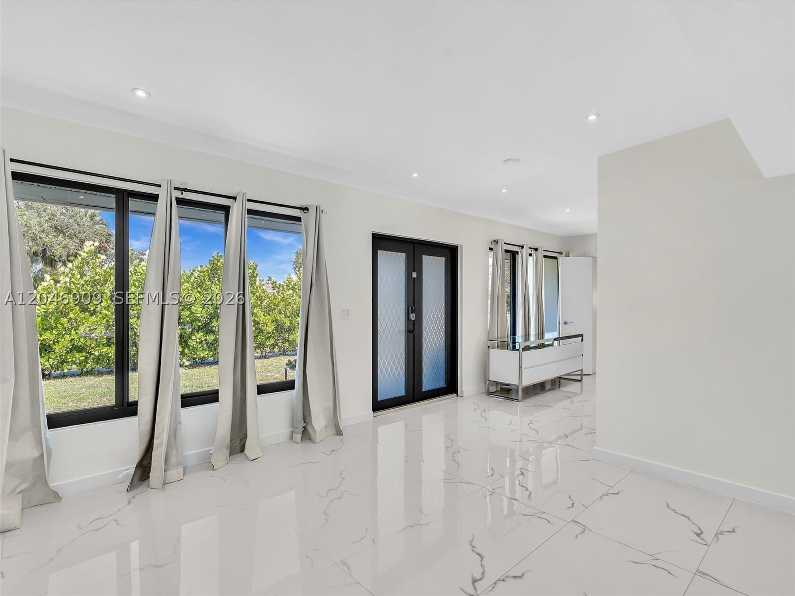 Real estate property located at 19225 18th Ave, Miami-dade, Greyknoll Ests Resub, Miami, FL