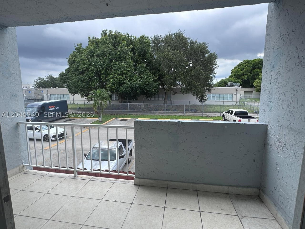 Real estate property located at 1725 60th St F222, Miami-dade, Los Suenos Condo, Hialeah, FL