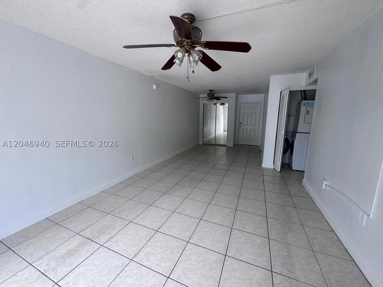 Real estate property located at 1725 60th St F222, Miami-dade, Los Suenos Condo, Hialeah, FL
