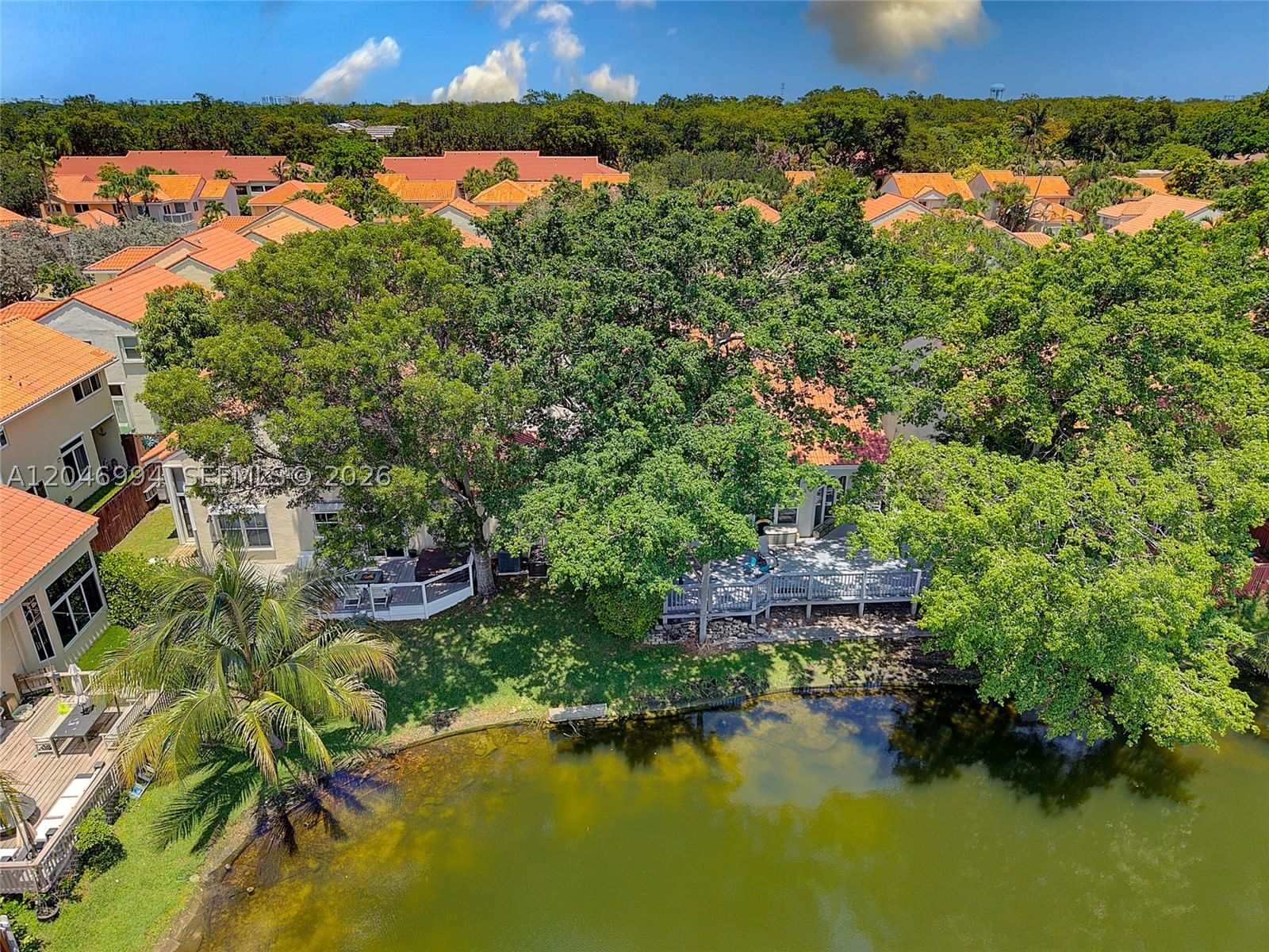 Real estate property located at 3715 Valais Dr, Broward, Emerald Pointe, Hollywood, FL