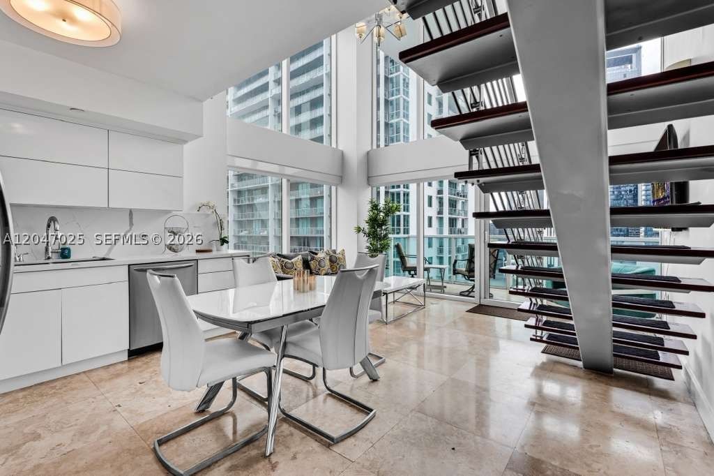 Real estate property located at 41 5th St #1702, Miami-dade, Brickell On The River S T, Miami, FL