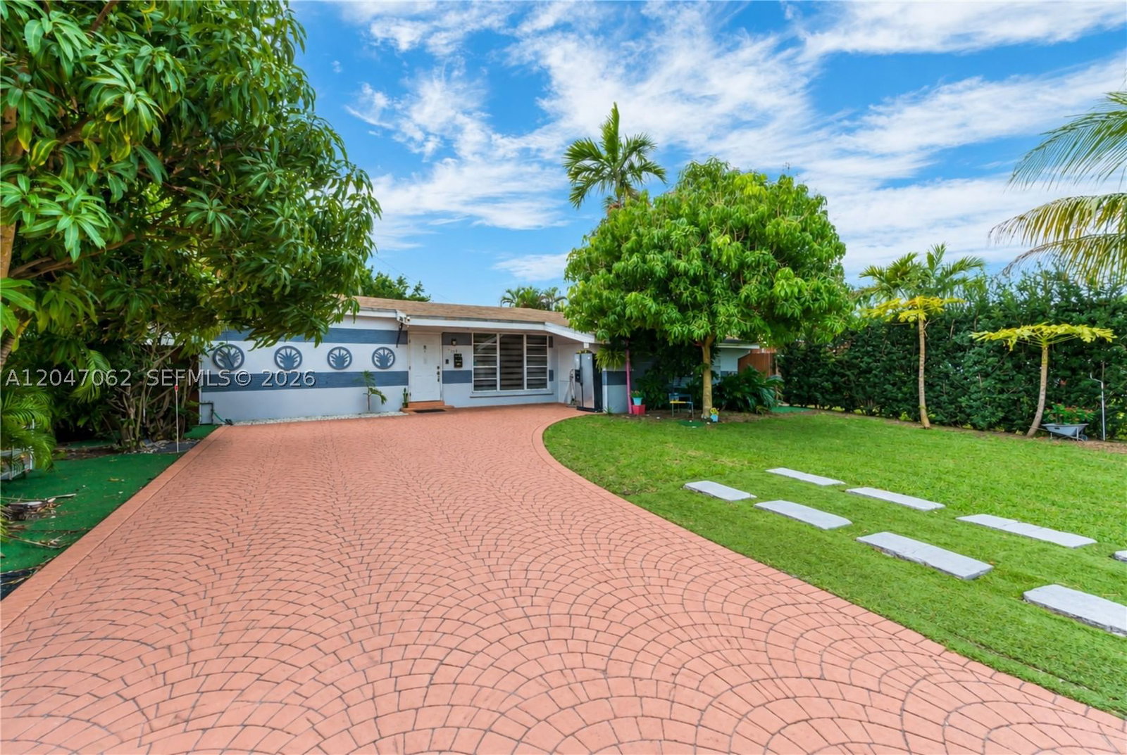 Real estate property located at 7630 Plantation Blvd, Broward, Miramar Sec 8, Miramar, FL