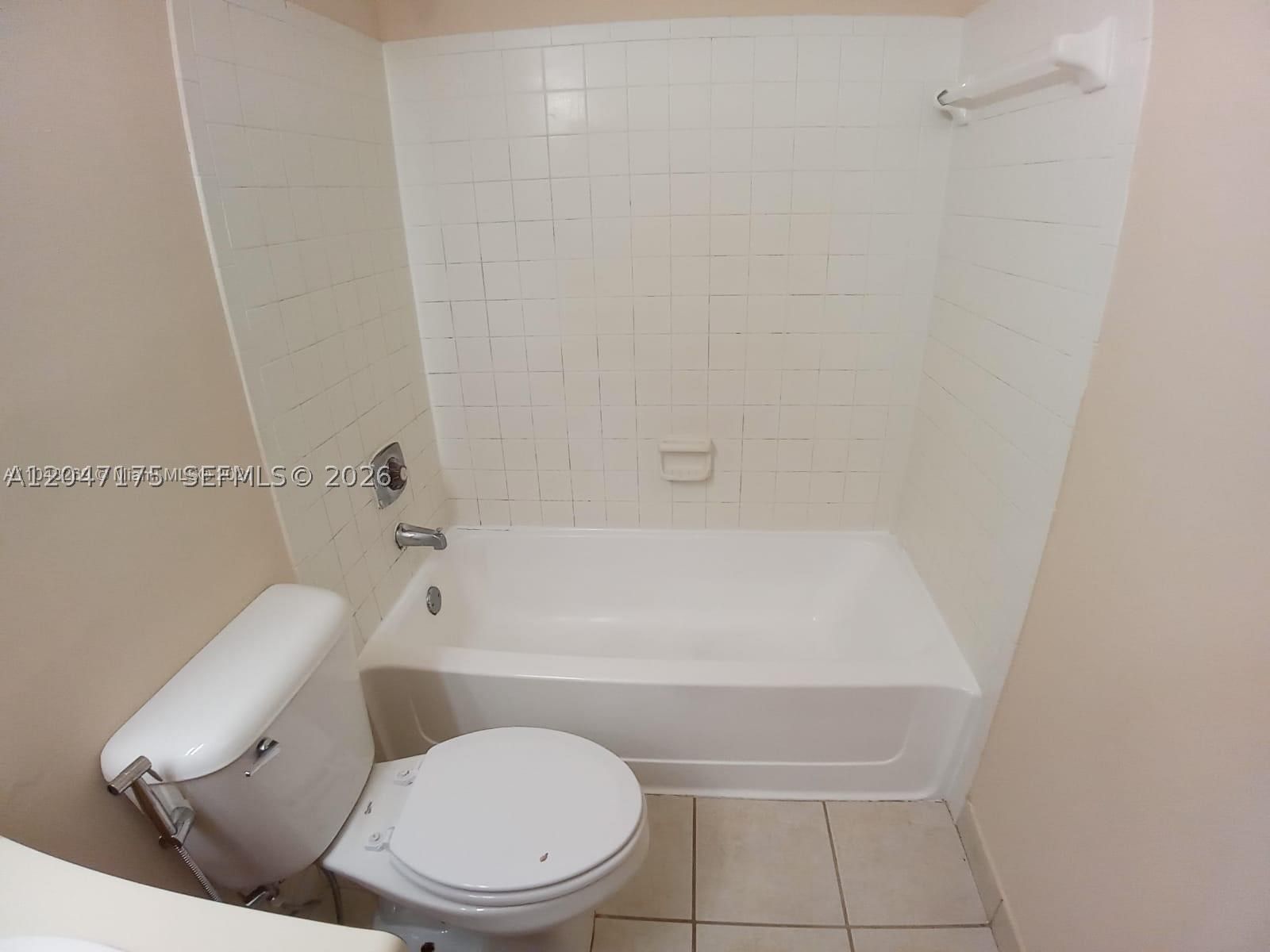 Real estate property located at , Broward, Royal Poinciana Condo, Pompano Beach, FL