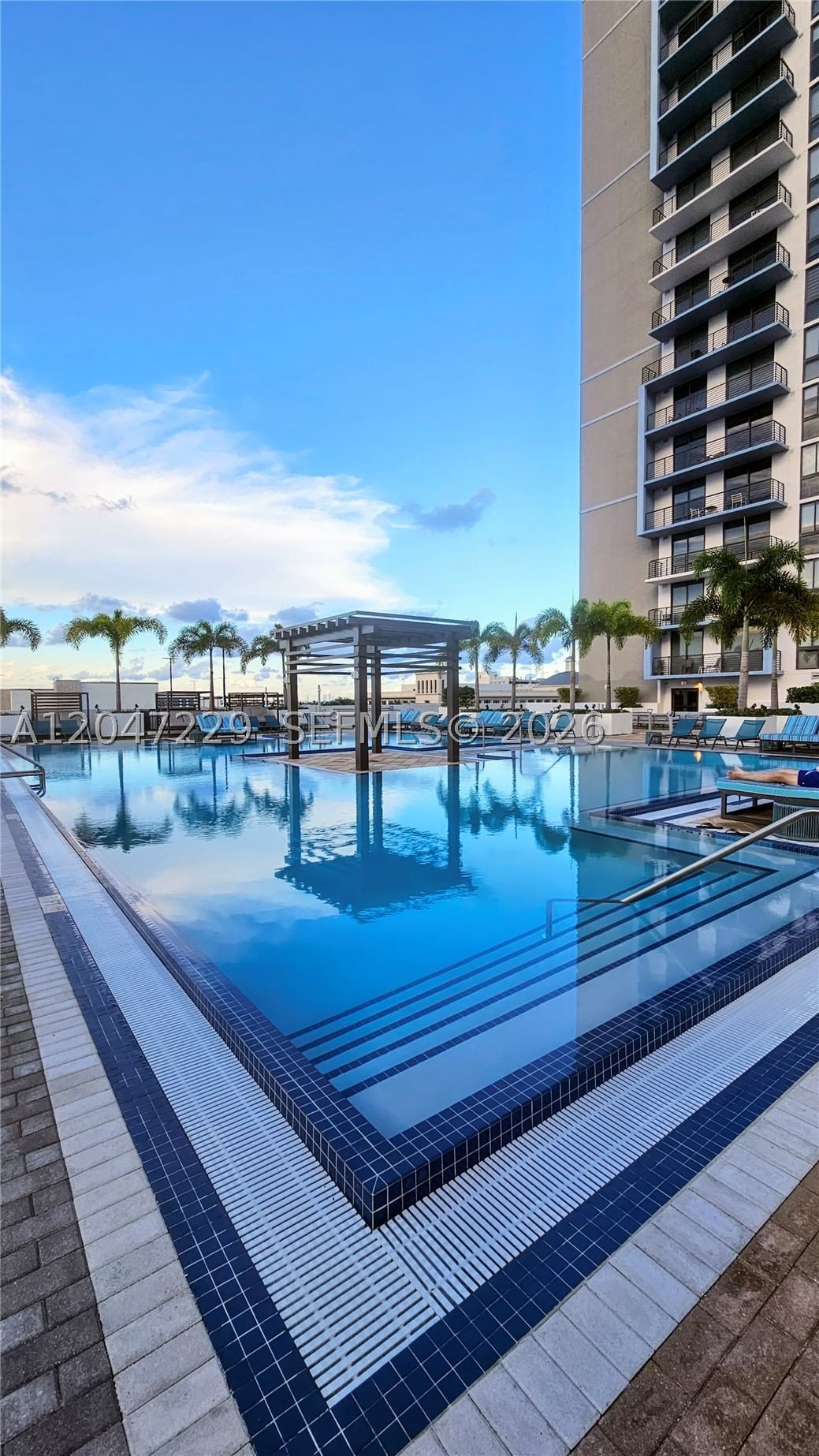 Real estate property located at 5350 84th Ave #507, Miami-dade, 5350 Park Condo, Doral, FL