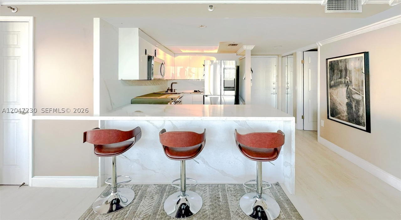 Real estate property located at 18000 Bay Rd #603, Miami-dade, Le Montcalm Condo, Sunny Isles Beach, FL