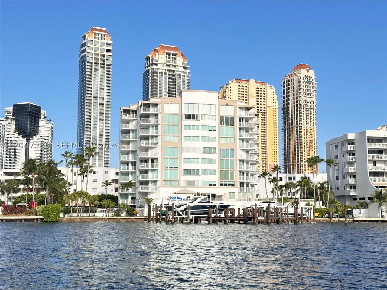 Real estate property located at 18000 Bay Rd #603, Miami-dade, Le Montcalm Condo, Sunny Isles Beach, FL