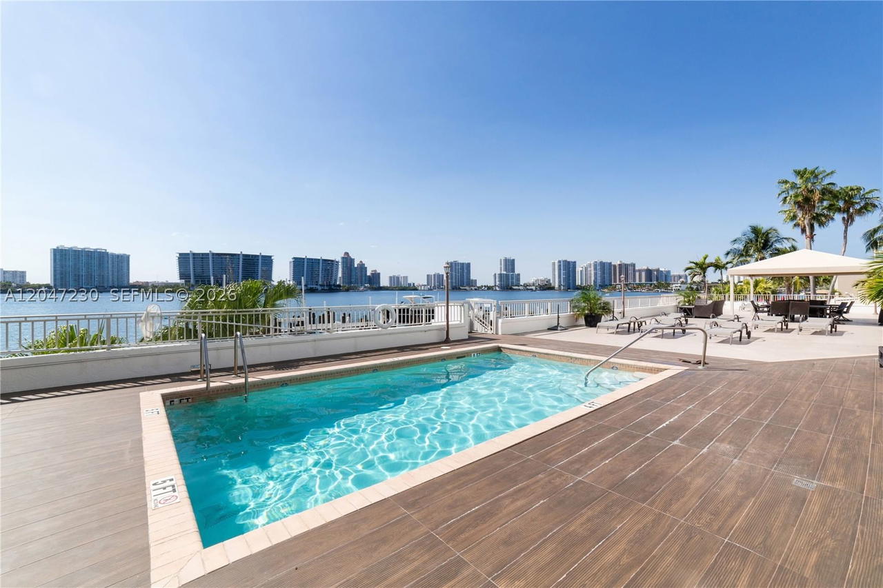 Real estate property located at 18000 Bay Rd #603, Miami-dade, Le Montcalm Condo, Sunny Isles Beach, FL