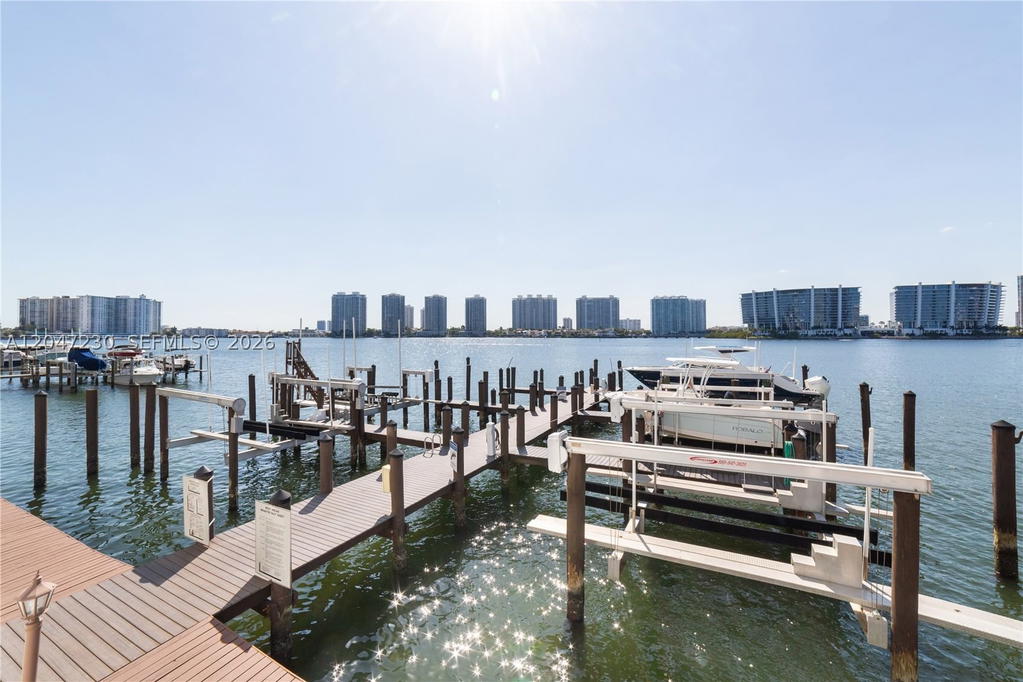 Real estate property located at 18000 Bay Rd #603, Miami-dade, Le Montcalm Condo, Sunny Isles Beach, FL