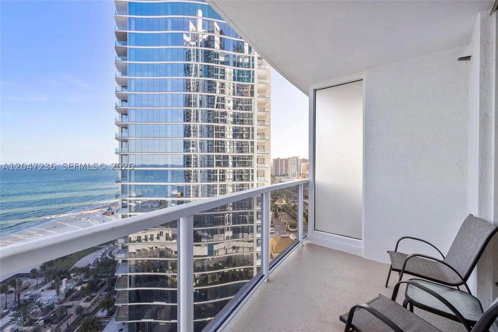 Real estate property located at 18001 Collins Ave #708, Miami-dade, Trump International Sones, Sunny Isles Beach, FL
