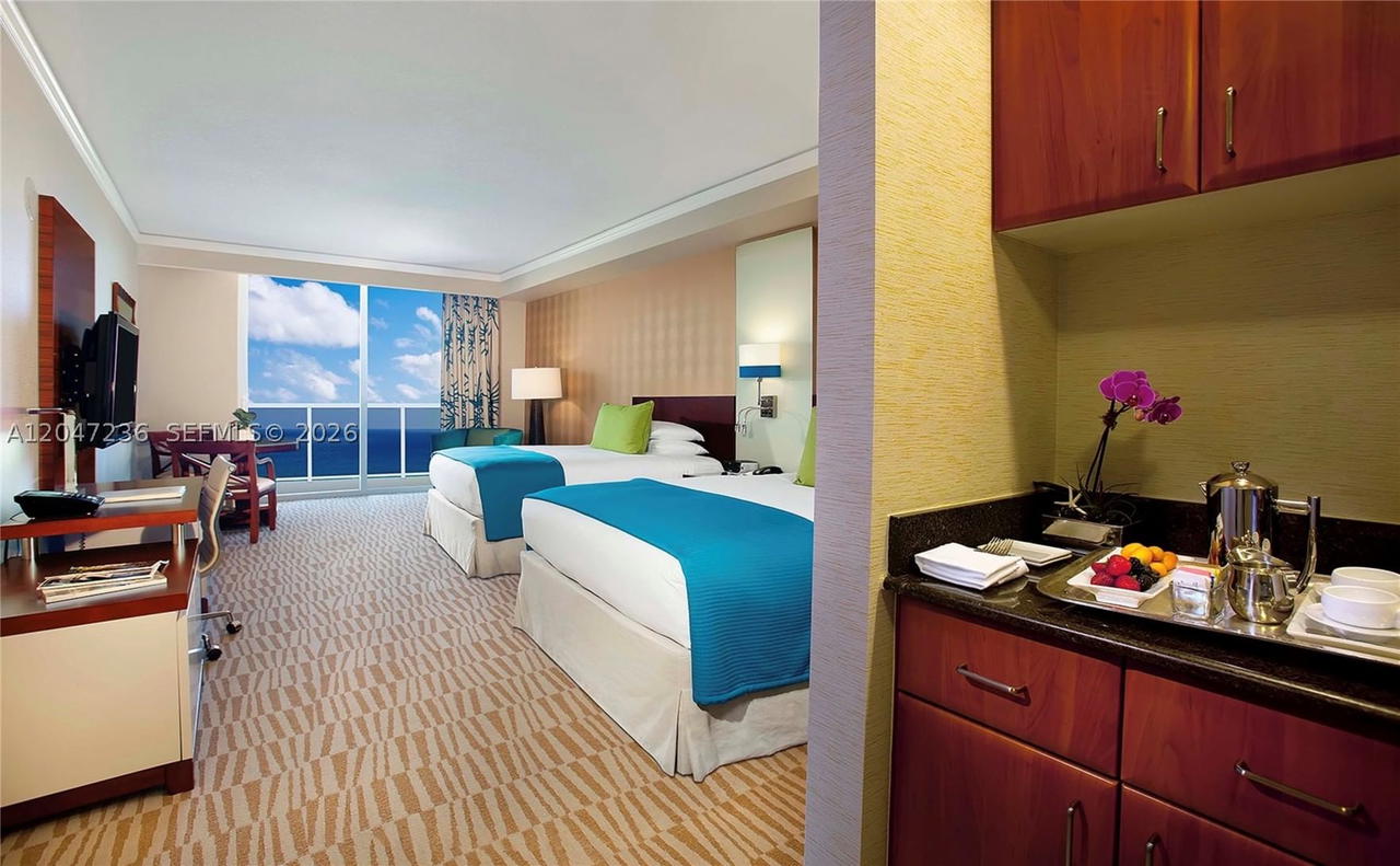 Real estate property located at 18001 Collins Ave #708, Miami-dade, Trump International Sones, Sunny Isles Beach, FL