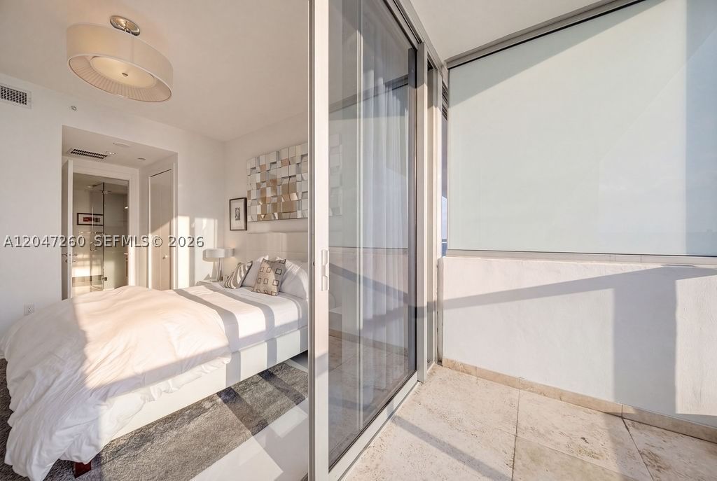 Real estate property located at 200 Biscayne Boulevard Way #5110, Miami-dade, Epic West Condo, Miami, FL