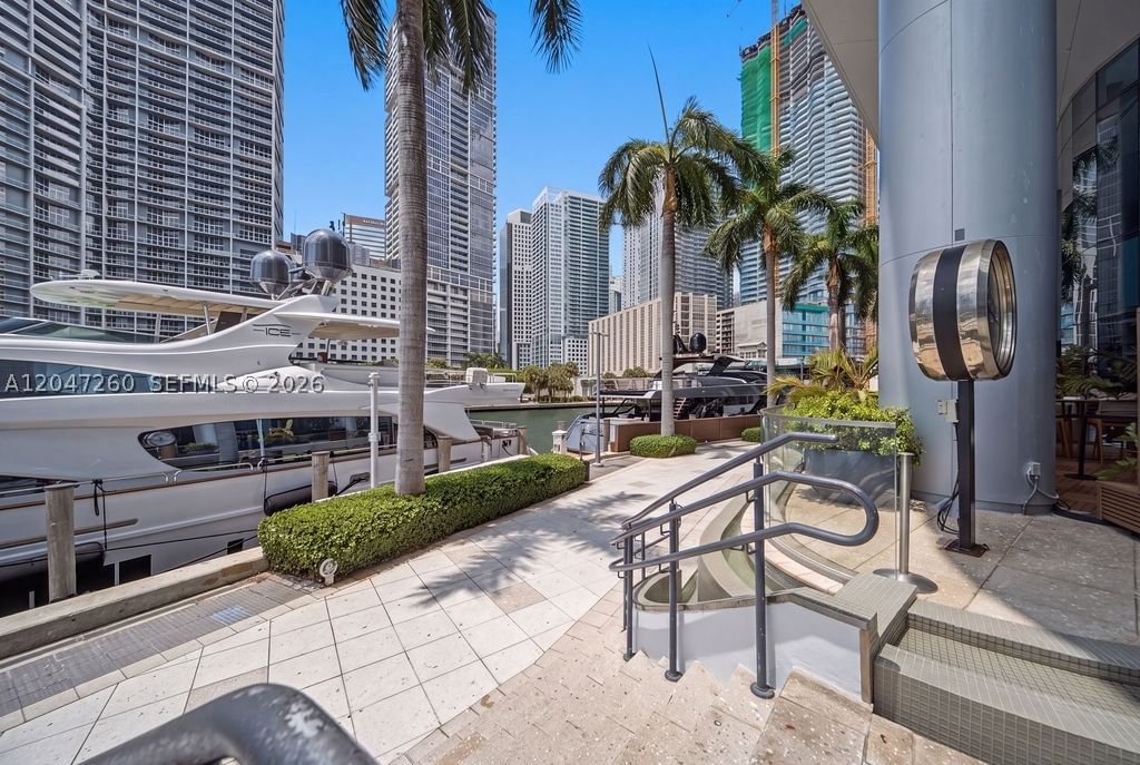 Real estate property located at 200 Biscayne Boulevard Way #5110, Miami-dade, Epic West Condo, Miami, FL