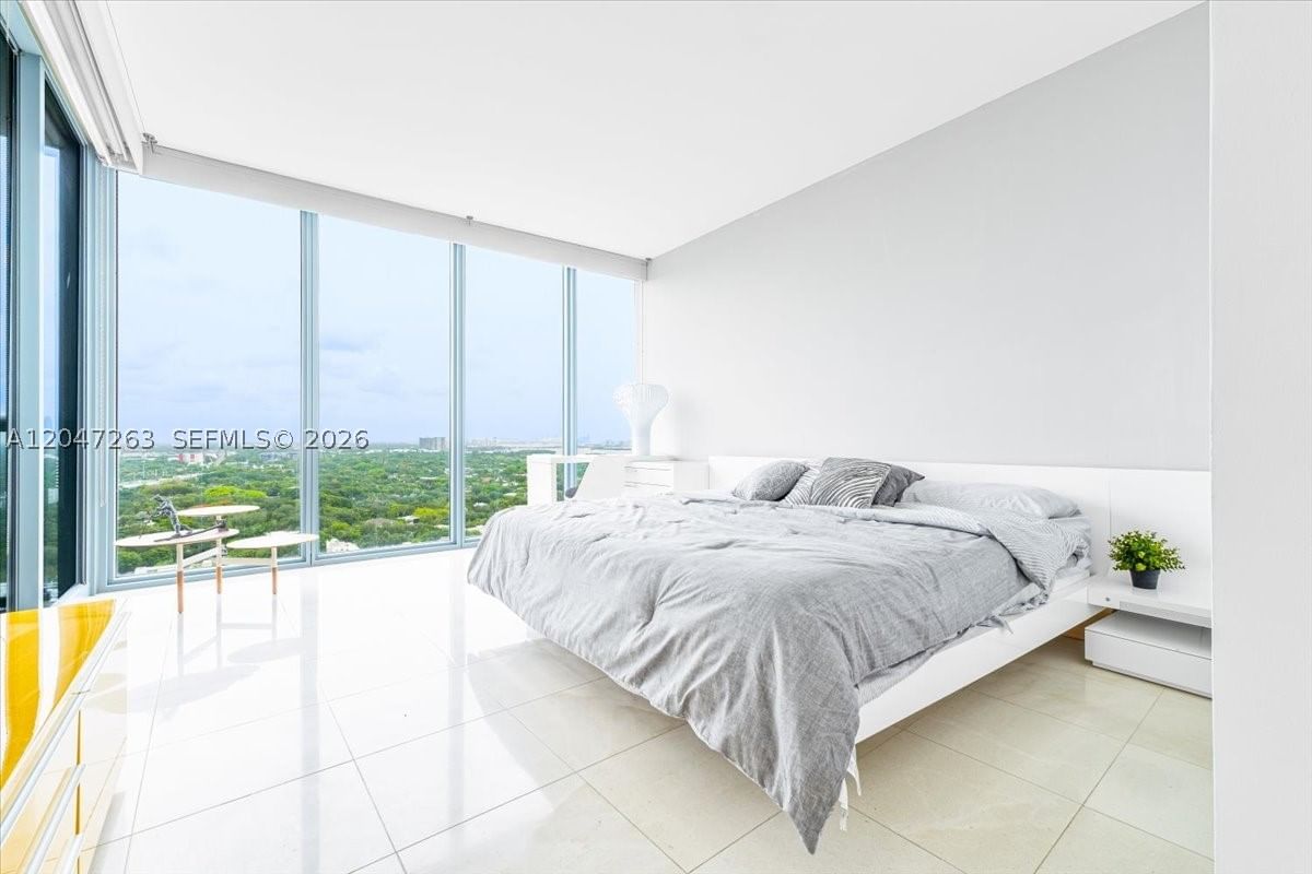 Real estate property located at 601 36th St #2203, Miami-dade, Blue Condo, Miami, FL