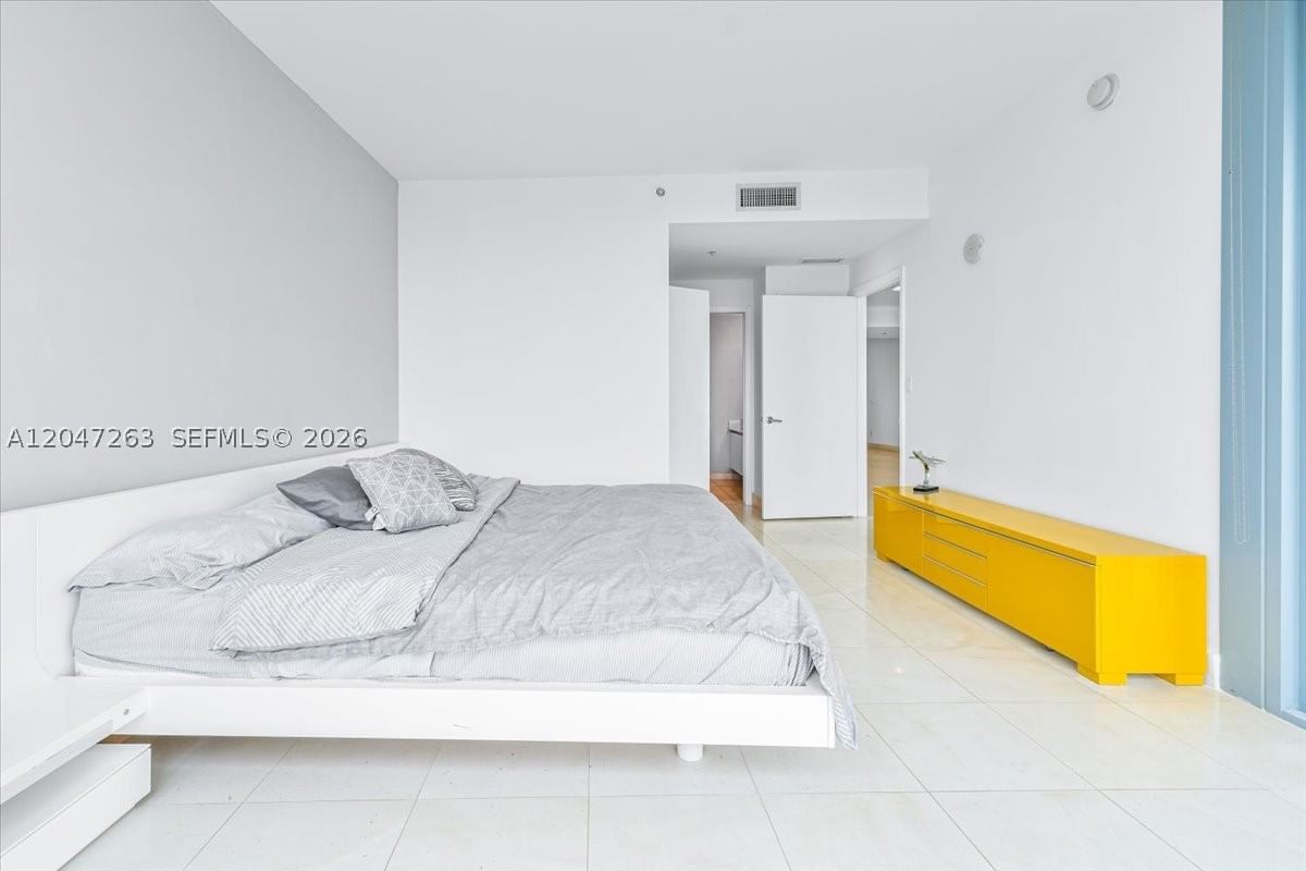 Real estate property located at 601 36th St #2203, Miami-dade, Blue Condo, Miami, FL