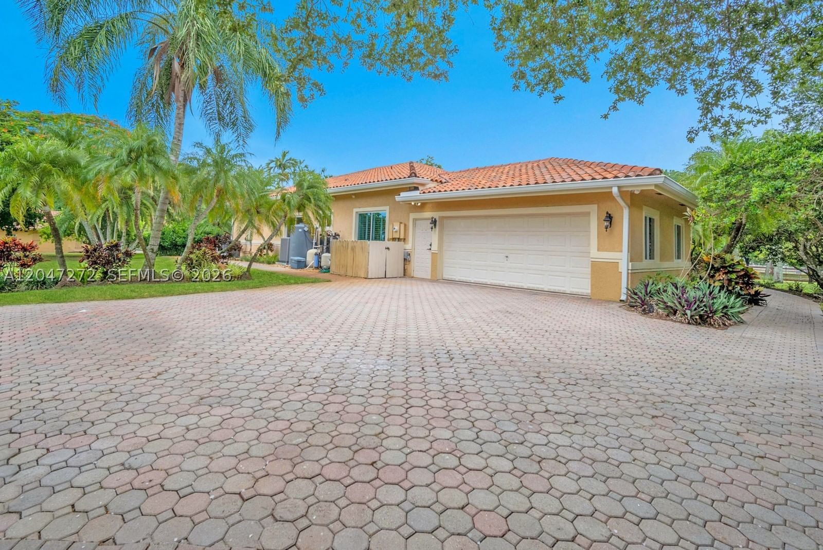 Real estate property located at 17710 63rd Mnr, Broward, Rolling Oaks, Southwest Ranches, FL
