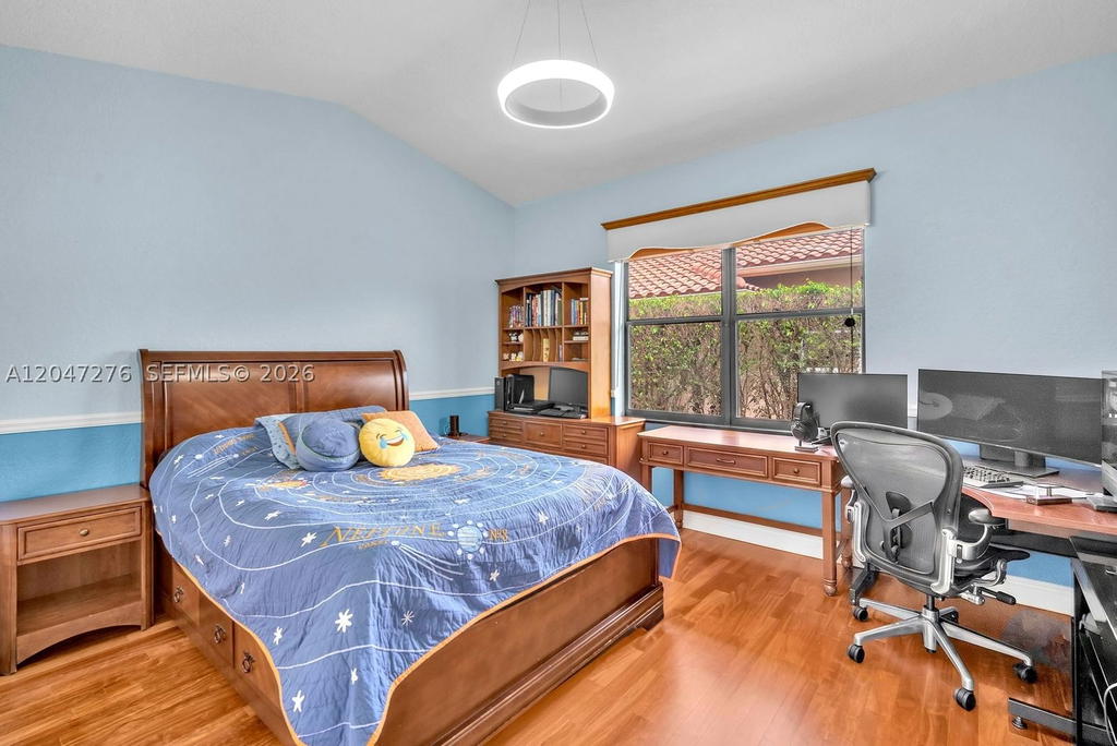 Real estate property located at 392 Coconut Cir, Broward, Palm Island, Weston, FL