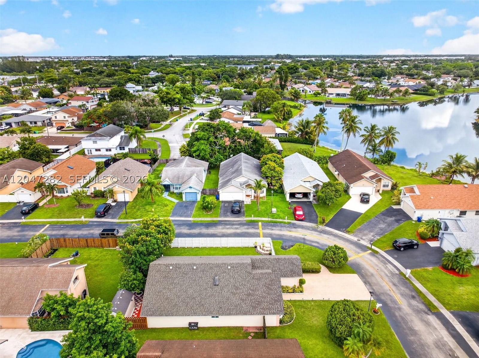 Real estate property located at 4495 99th Ave, Broward, Springtree Lakes, Sunrise, FL
