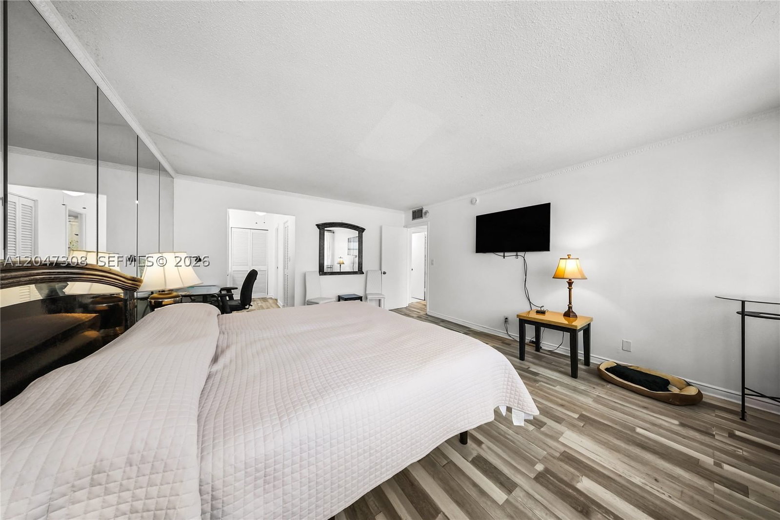 Real estate property located at 1825 Ocean Dr #914, Broward, Imperial Towers Condo, Hallandale Beach, FL