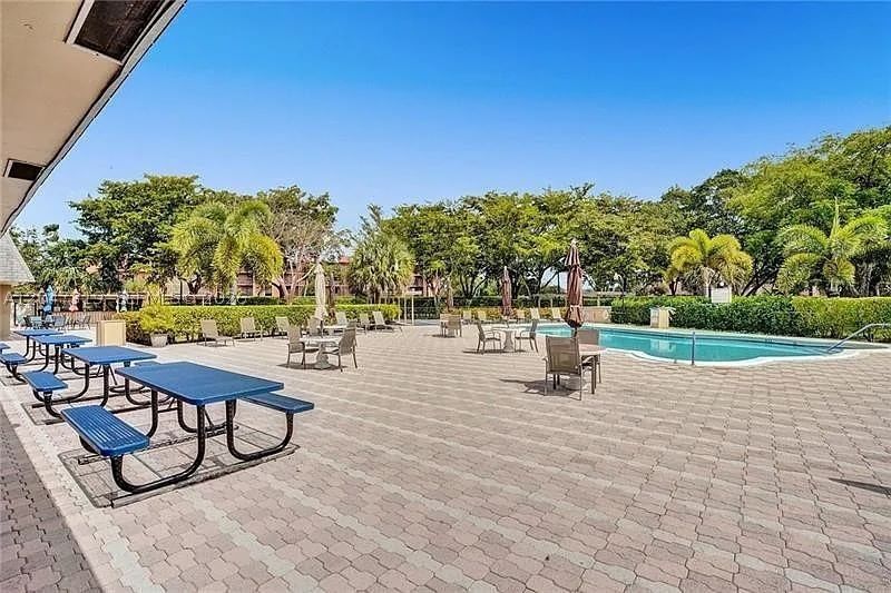 Real estate property located at 481 76th Ave #207, Broward, Oriole Gardens Three 70 C, Margate, FL