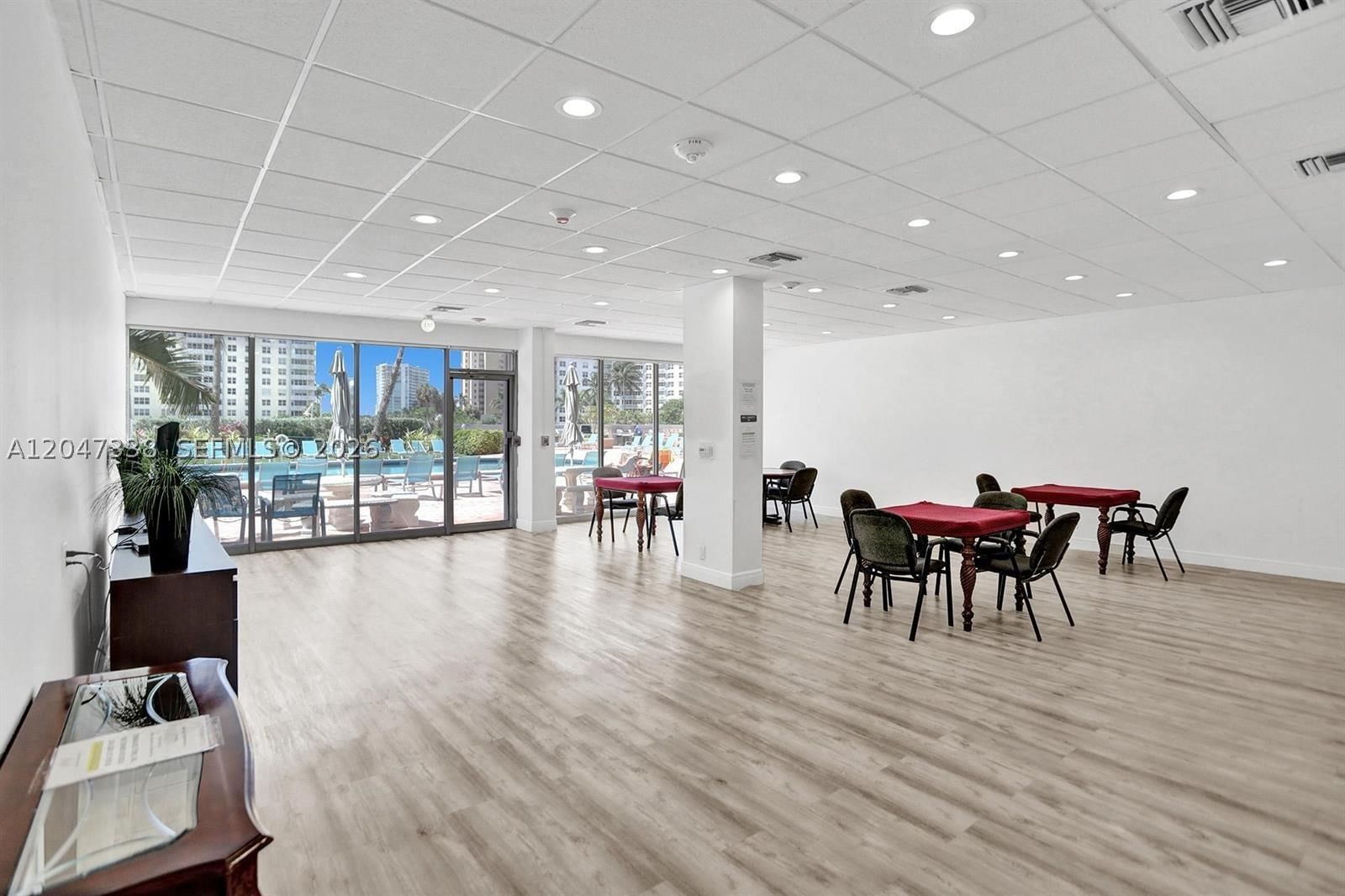Real estate property located at 405 Ocean Blvd #117, Broward, Parliament House Condo, Pompano Beach, FL