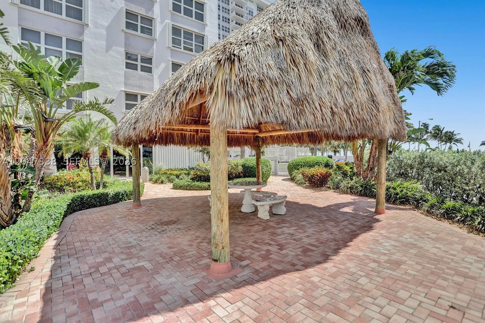 Real estate property located at 405 Ocean Blvd #117, Broward, Parliament House Condo, Pompano Beach, FL