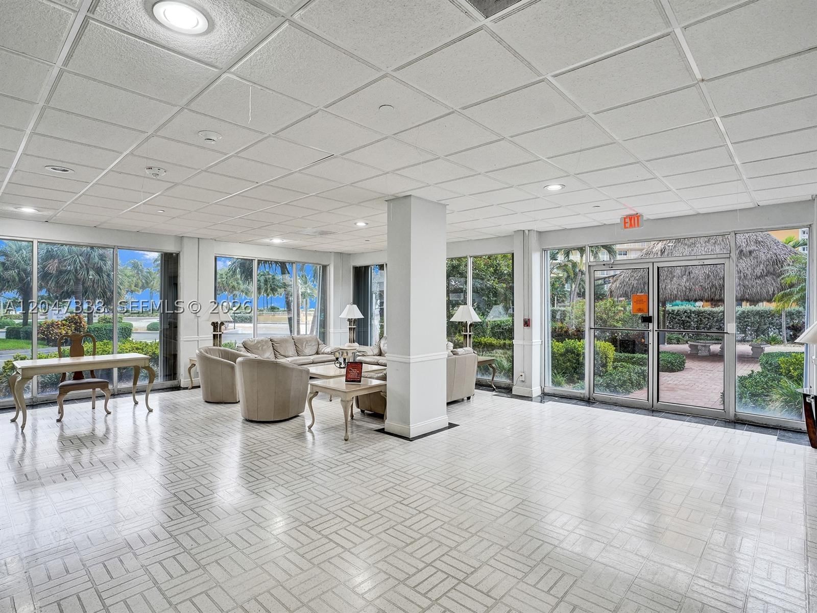 Real estate property located at 405 Ocean Blvd #117, Broward, Parliament House Condo, Pompano Beach, FL