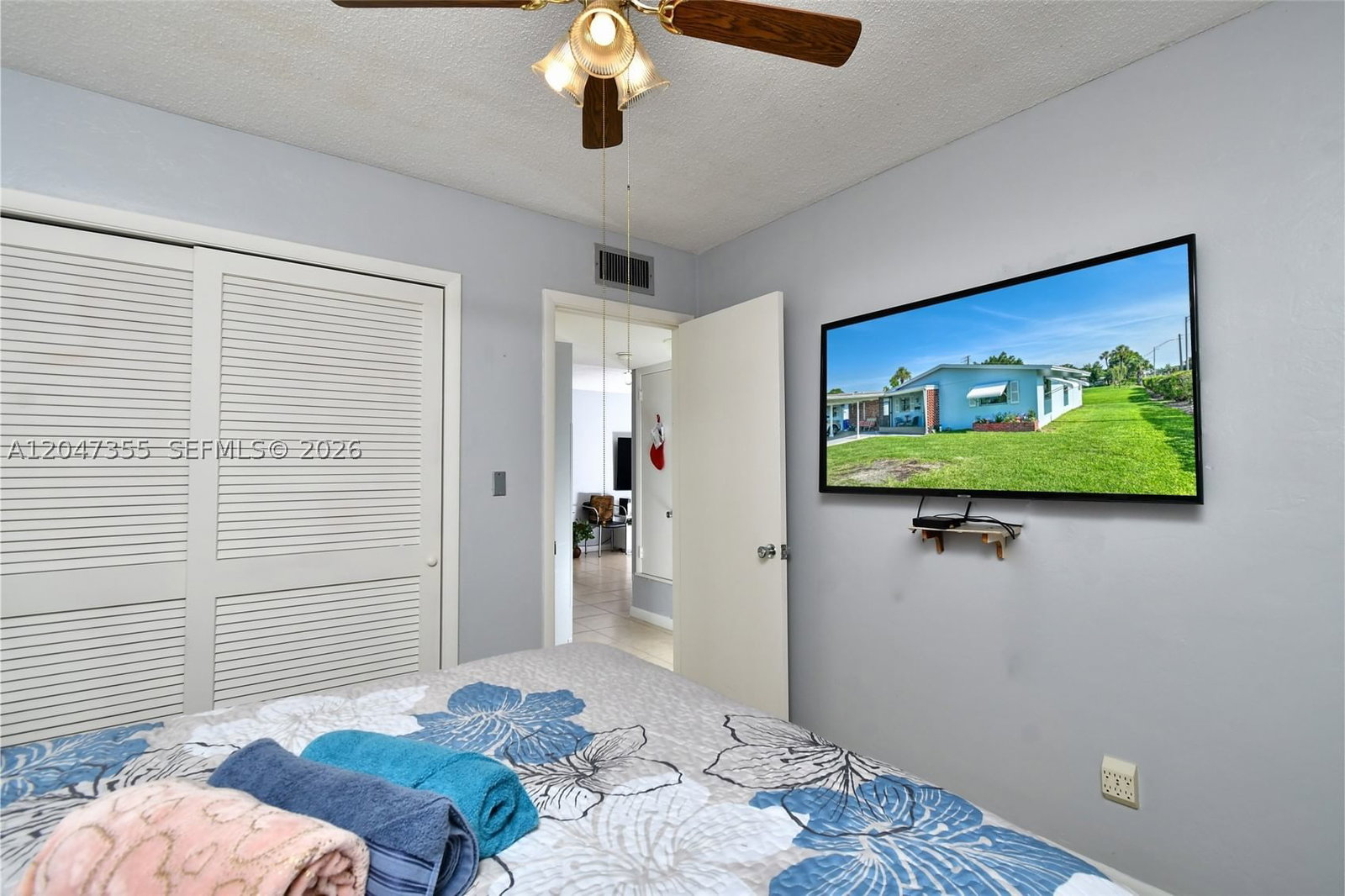 Real estate property located at 2201 Croton Ct., Lee, Camille Gardens, Lehigh Acres, FL