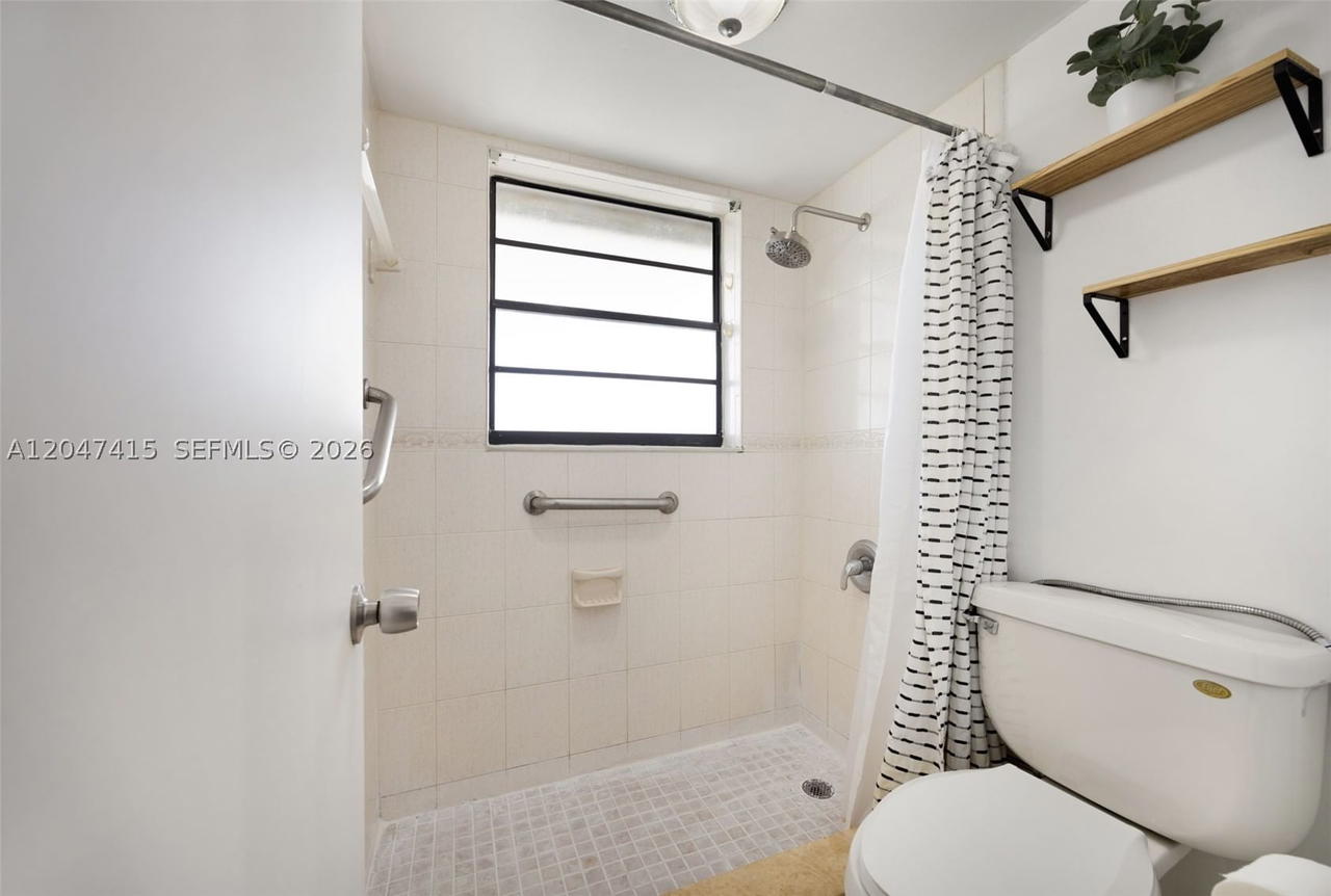 Real estate property located at 1300 122nd Ave #411B-2, Miami-dade, Peninsula At Intl Gardens, Miami, FL