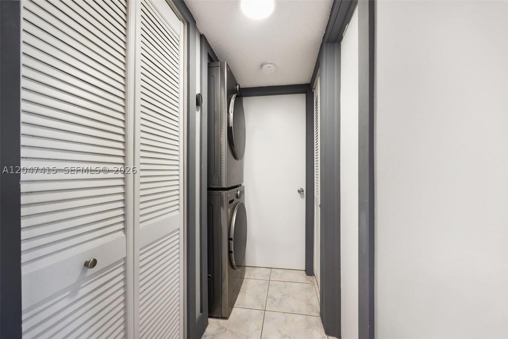 Real estate property located at 1300 122nd Ave #411B-2, Miami-dade, Peninsula At Intl Gardens, Miami, FL