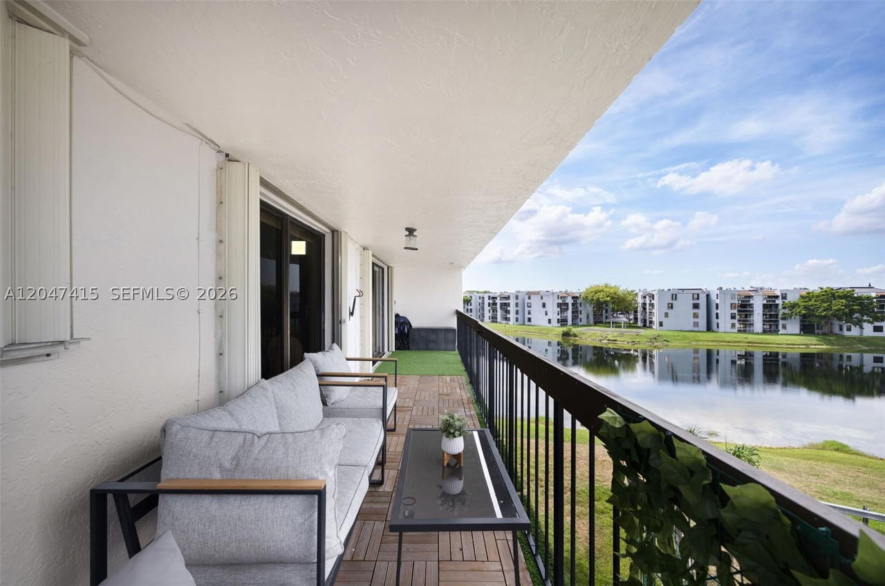 Real estate property located at 1300 122nd Ave #411B-2, Miami-dade, Peninsula At Intl Gardens, Miami, FL