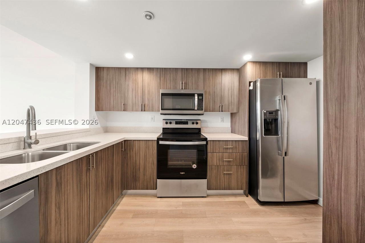 Real estate property located at 2555 Collins Ave #706, Miami-dade, Club Atlantis Condo, Miami Beach, FL