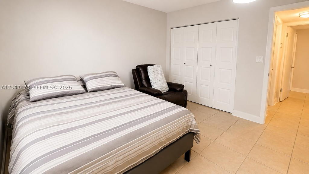 Real estate property located at 6655 Broward Blvd #206, Broward, Plantation Club D Condo, Plantation, FL