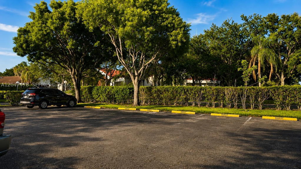 Real estate property located at 6655 Broward Blvd #206, Broward, Plantation Club D Condo, Plantation, FL