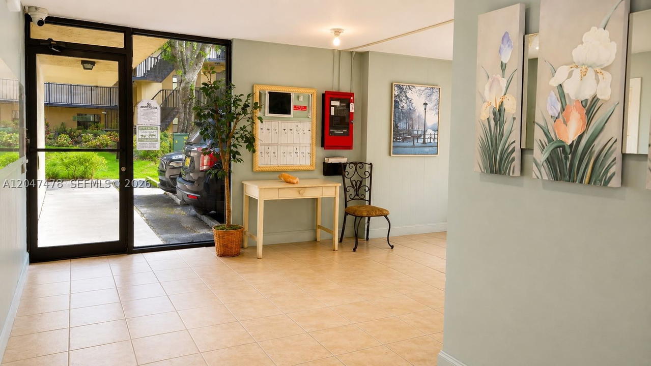 Real estate property located at 6655 Broward Blvd #206, Broward, Plantation Club D Condo, Plantation, FL