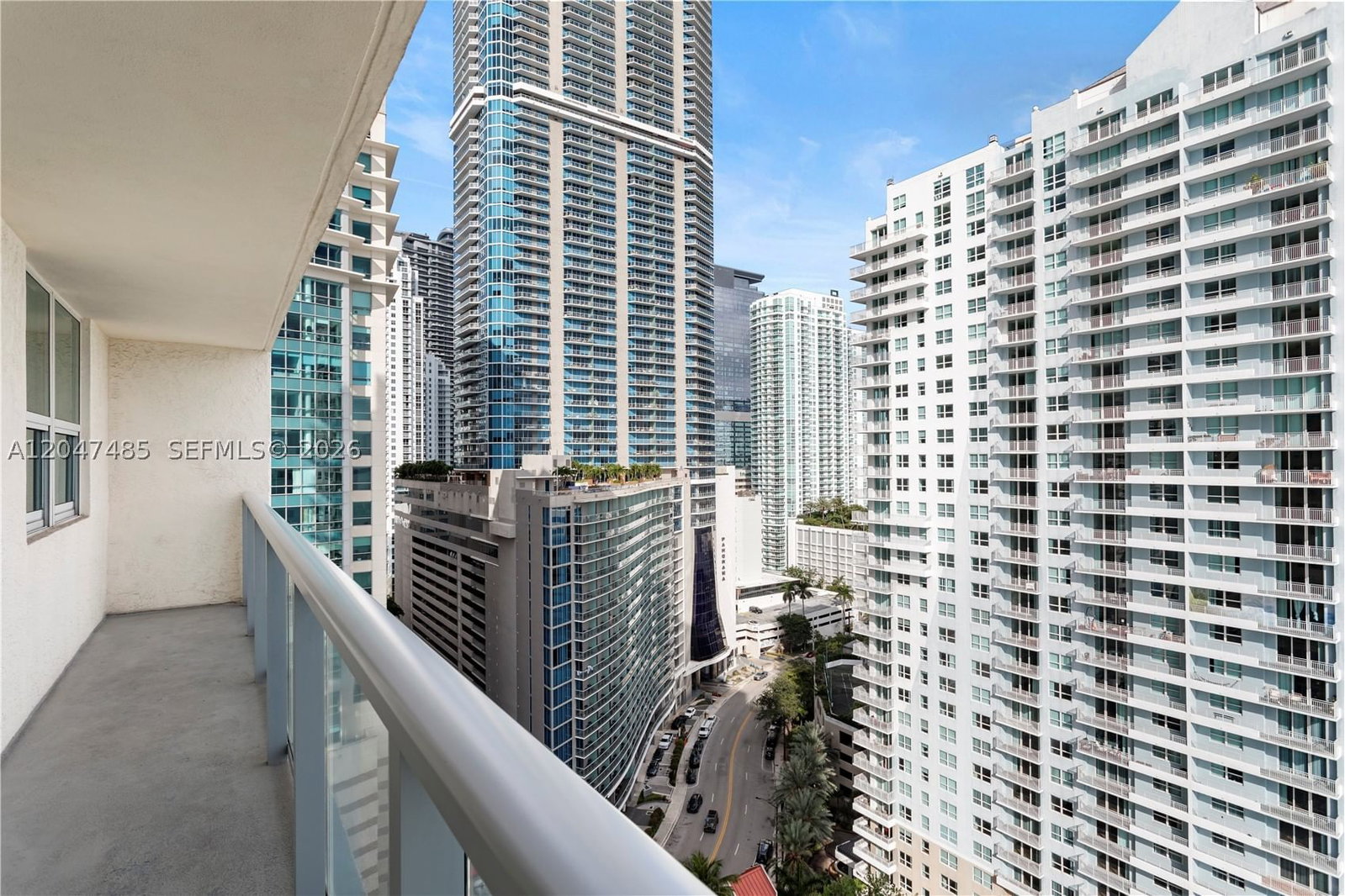 Real estate property located at 1155 Brickell Bay Dr #2206, Miami-dade, The Mark On Brickell Cond, Miami, FL